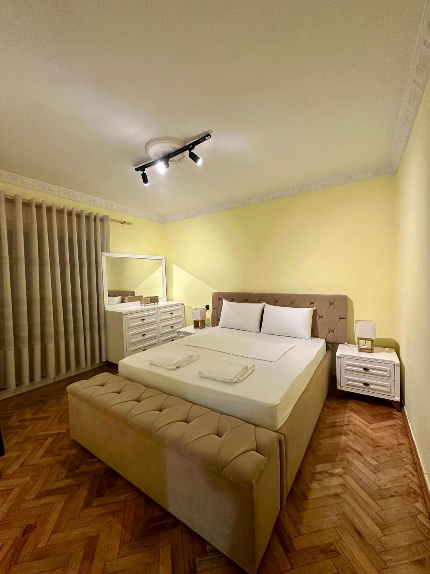 Fun House Serenity Tirana Exterior foto